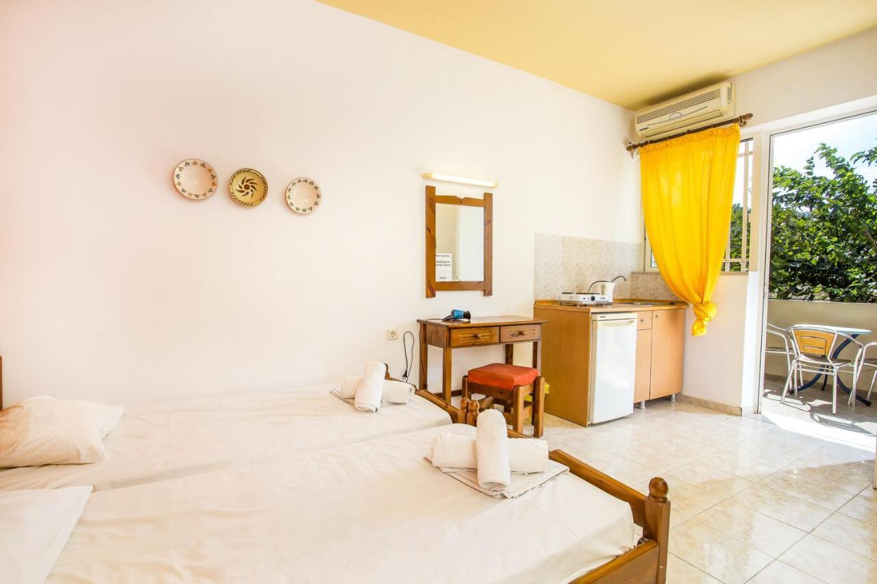 Vickys Studios Faliraki Rhodes City ภายนอก รูปภาพ